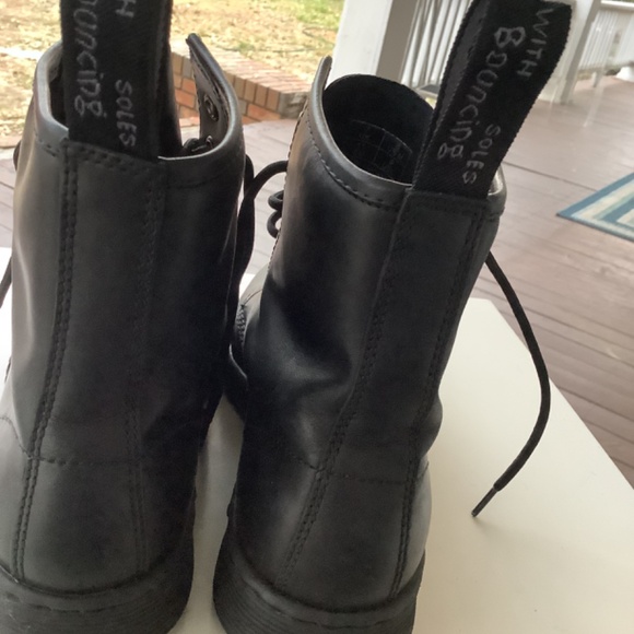 Dr Martens Air Wair Bouncing Soles Size 8 Mens New Condition - Picture 5 of 10